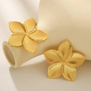 Home flower style spiral earring